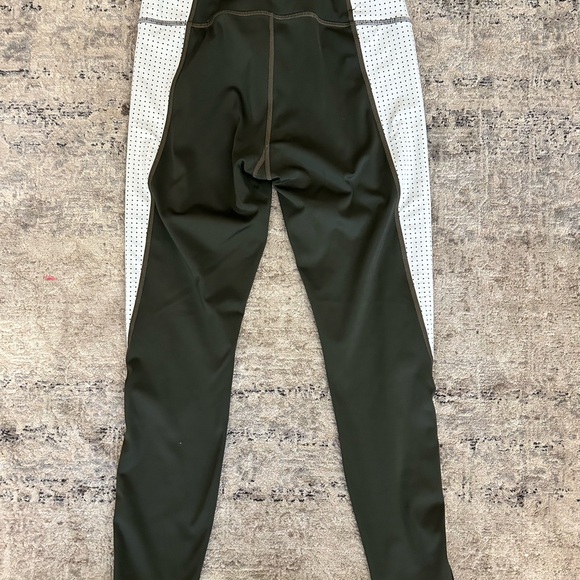 Athleta Colorblock Contender 7/8 Tight Leggings Size Small - Picture 2 of 6